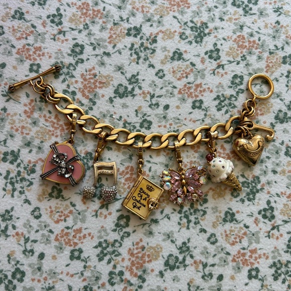 Juicy Couture Jewelry - Y2K Juicy Couture charm bracelet with removable charms